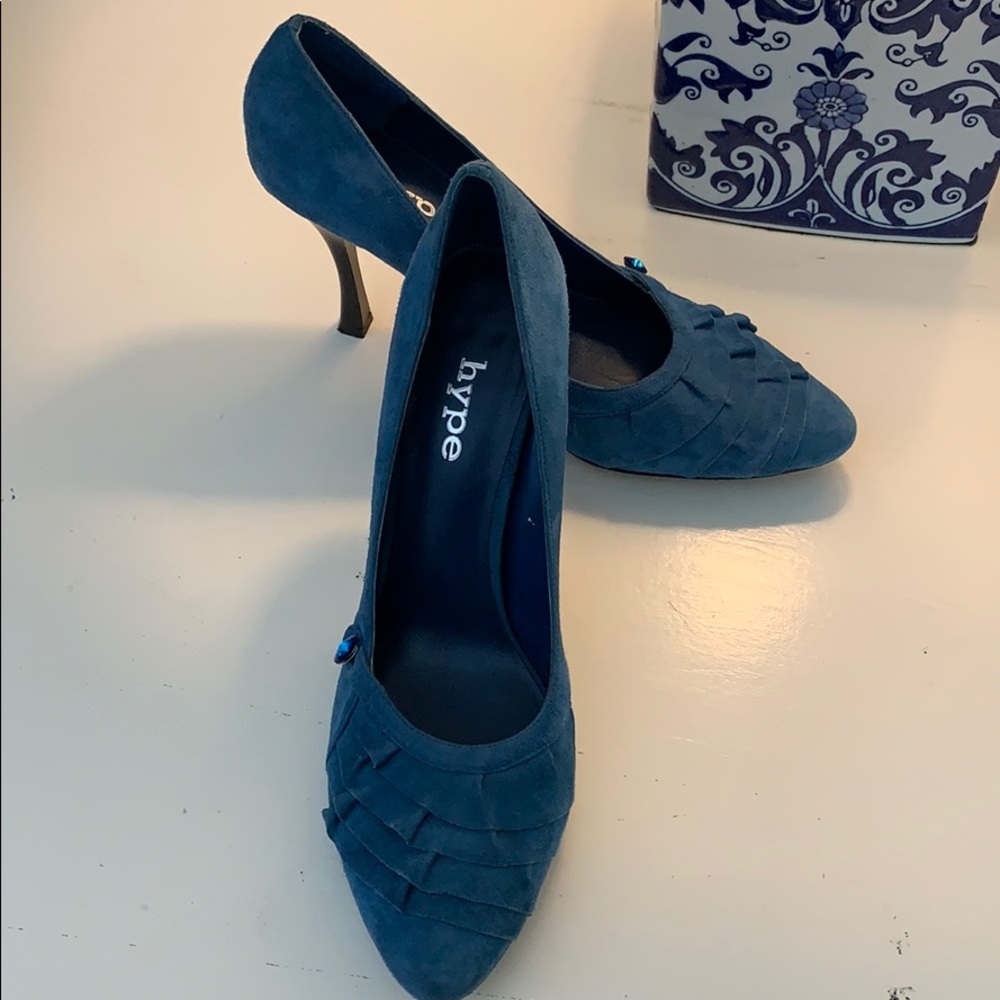 Hype “Harriet” 4-inch heels Size 9.5